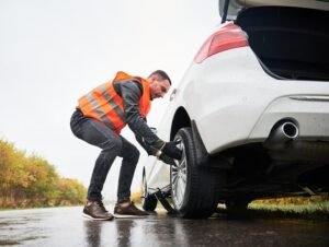 5 Essential Tips for Using Roadside Assistance